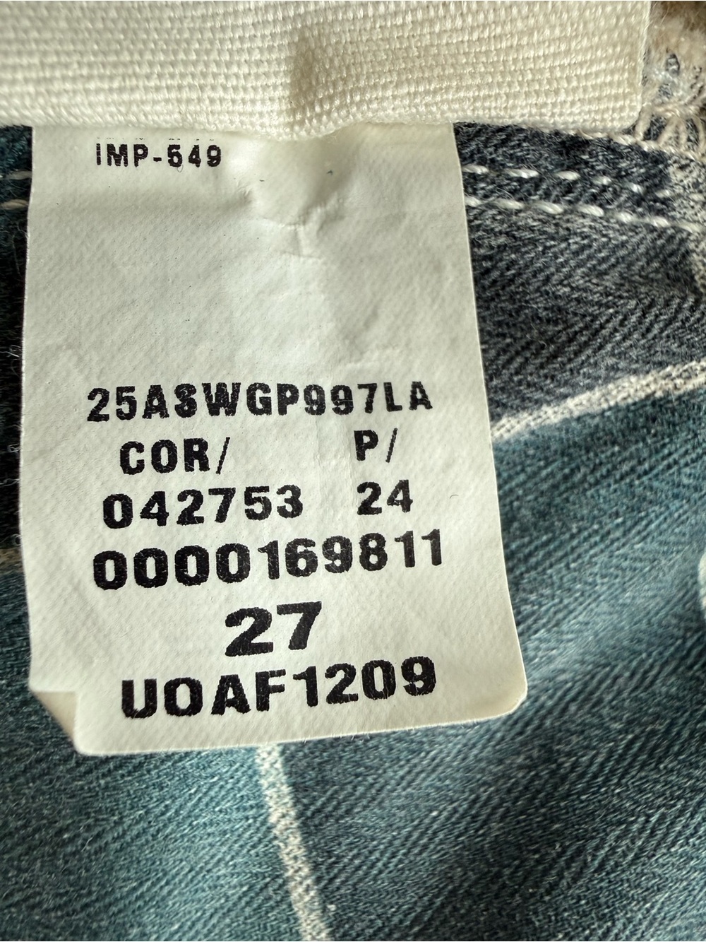 Anthropologie Pilcro Two-Tone Dip-Dye Mid-rise Jean Shorts - Picture 6 of 10